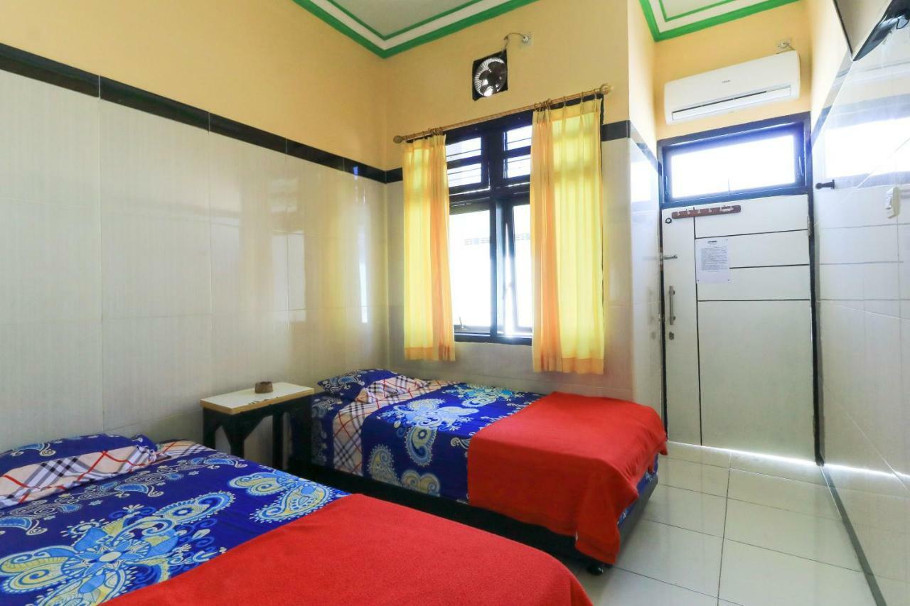 Naga Mas Hotel Mojokerto Extérieur photo