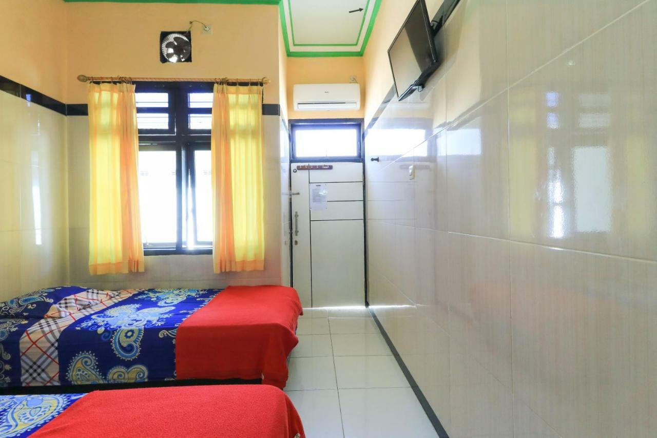Naga Mas Hotel Mojokerto Extérieur photo