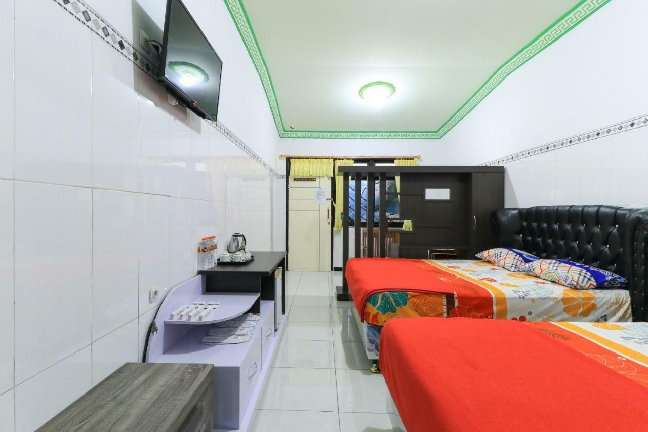 Naga Mas Hotel Mojokerto Extérieur photo