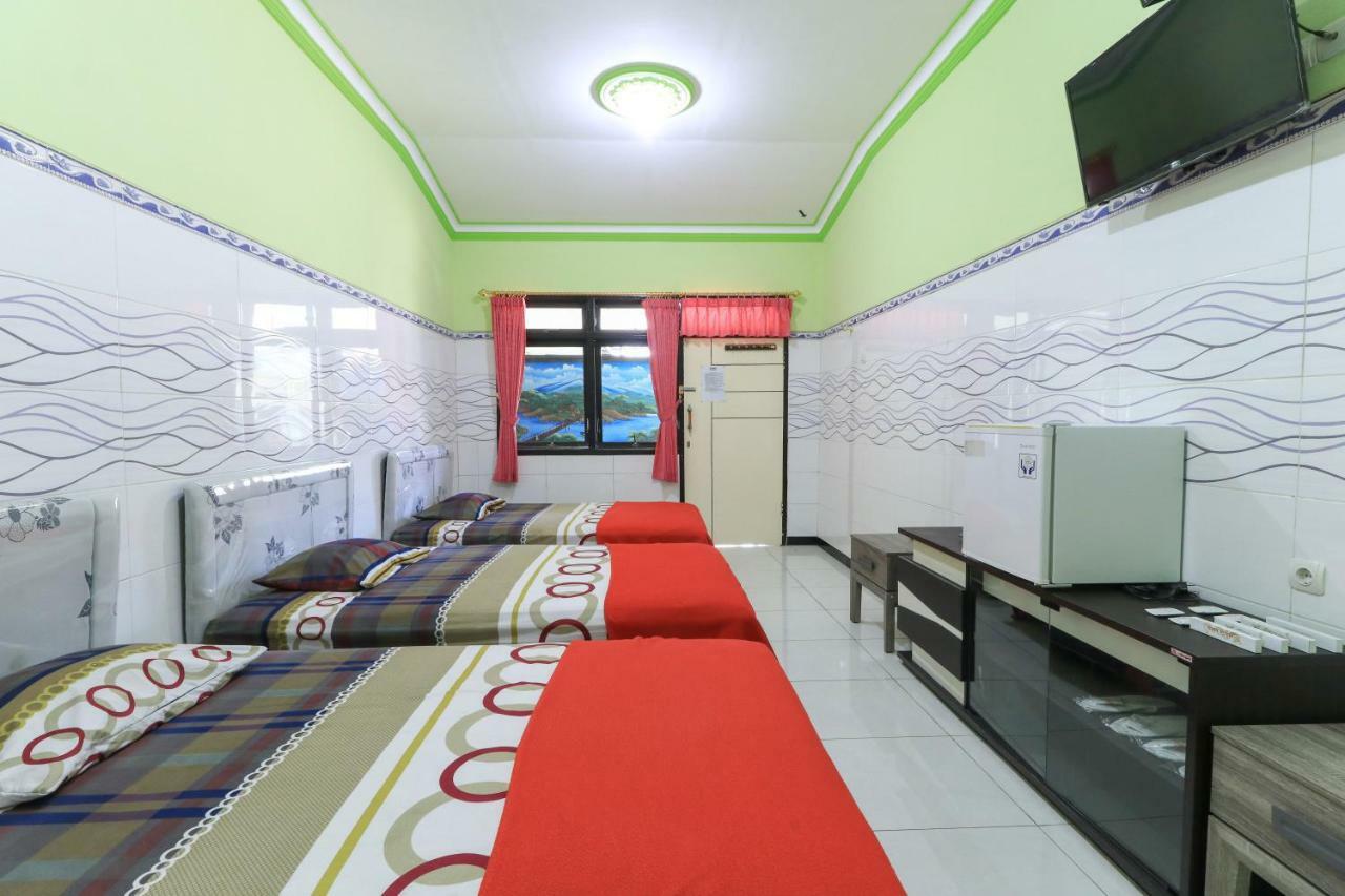 Naga Mas Hotel Mojokerto Extérieur photo
