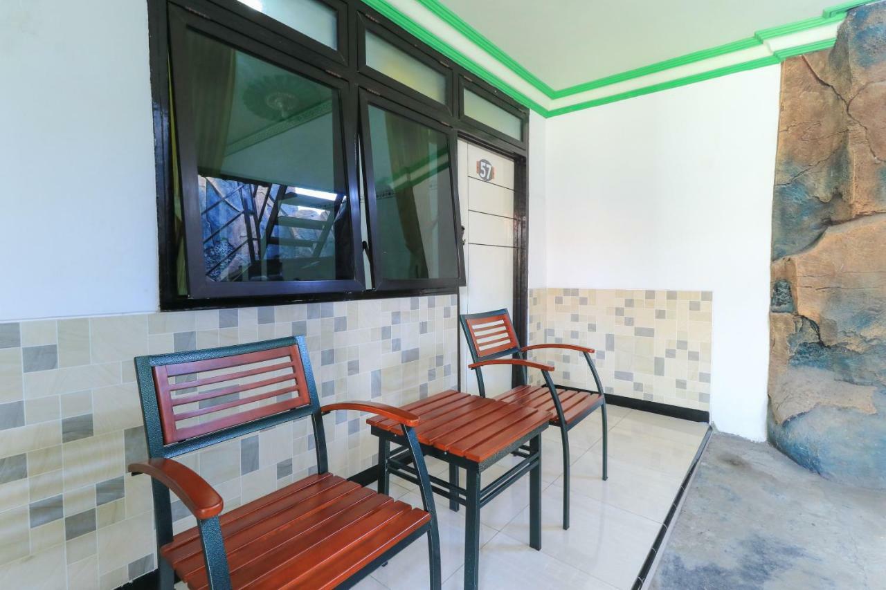 Naga Mas Hotel Mojokerto Extérieur photo